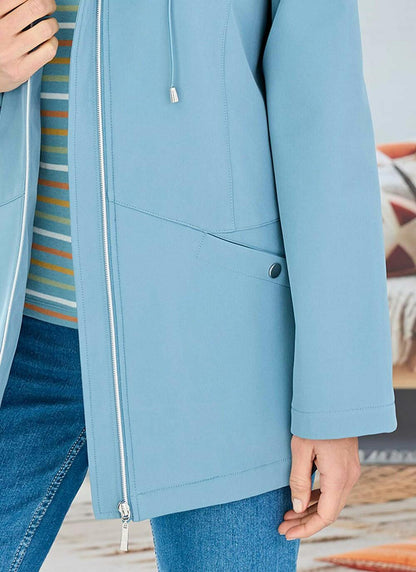  Lightweight Showerproof Jacket