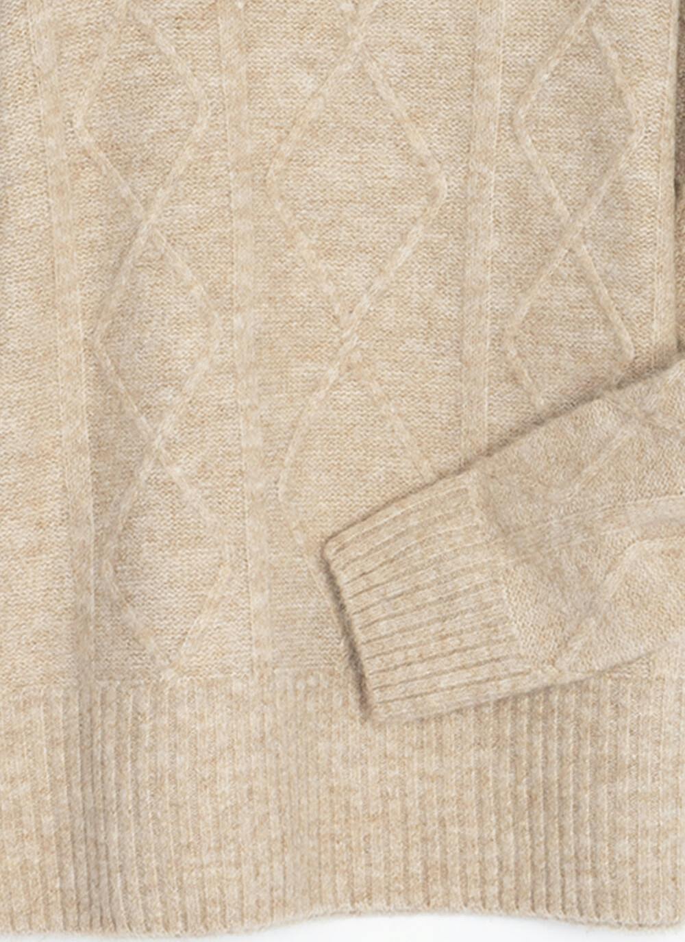  Diamond Stitch Turtle Neck Jumper