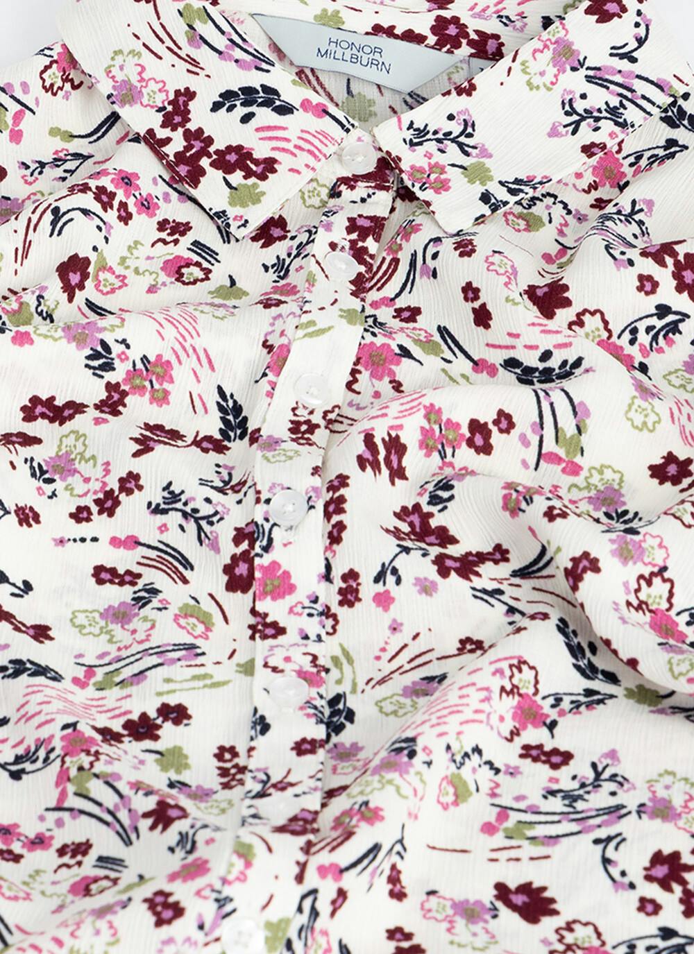  Easy Care Print Blouse
