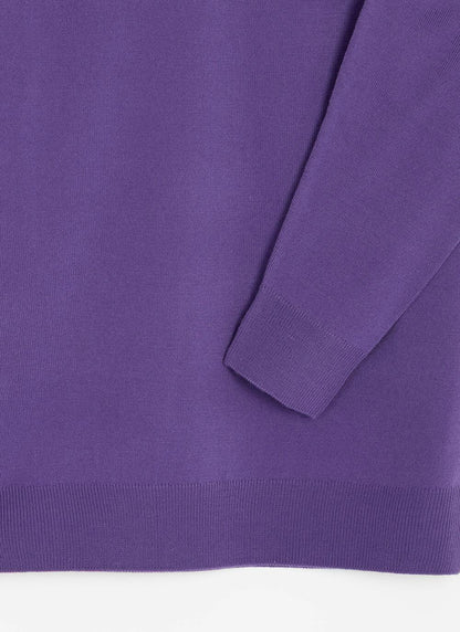  Fine Knit V Neck Jumper