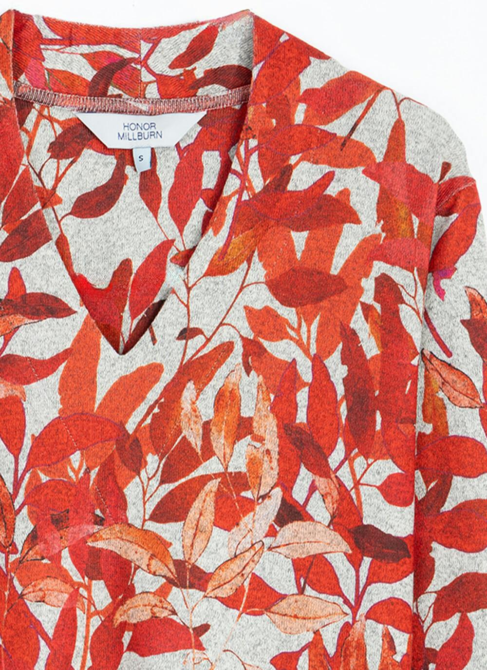  Warm Touch Jersey V Neck Print Top