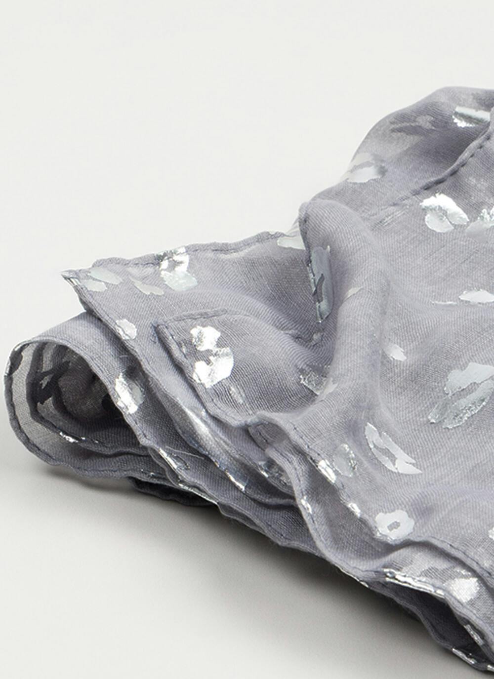  Lightweight Foil Leopard Scarf