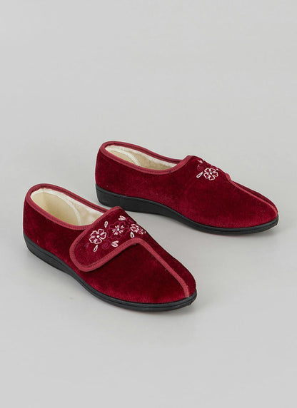  Comfy Easy Close Embroidered Full Slippers