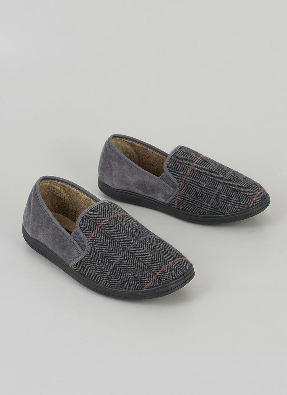  Plush Lined Check Full Slipper