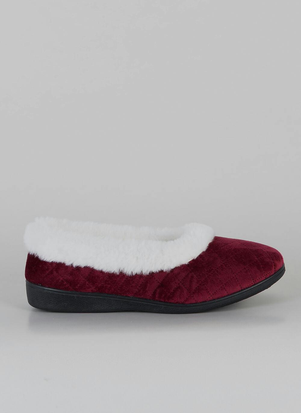  Comfy Faux Fur Lined Quilted Full Slippers