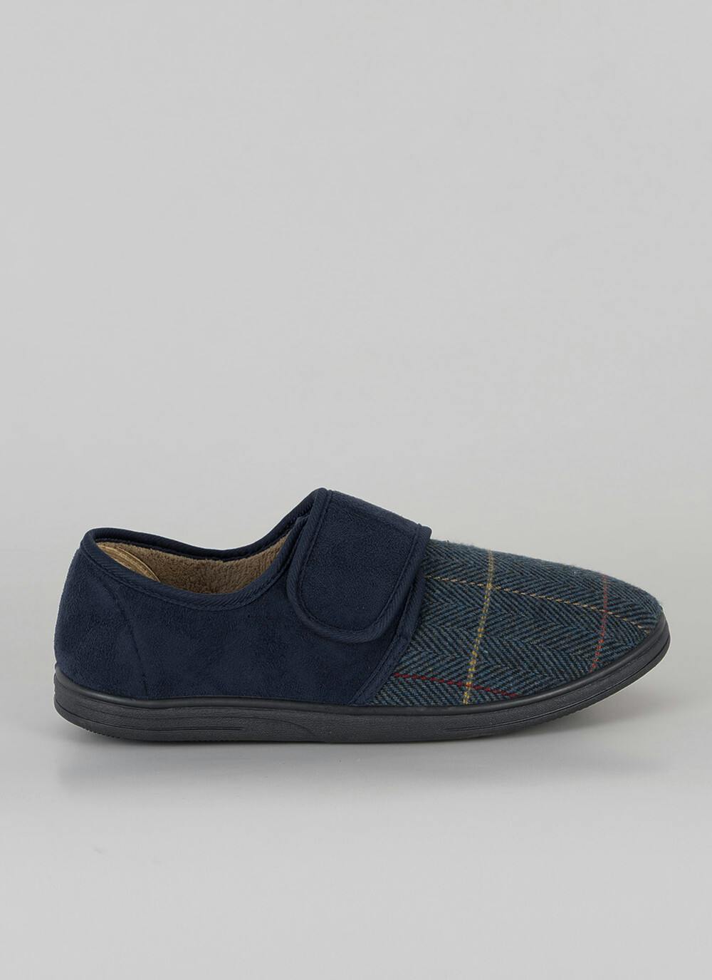  Easy On Plush Lined Check Full Slipper