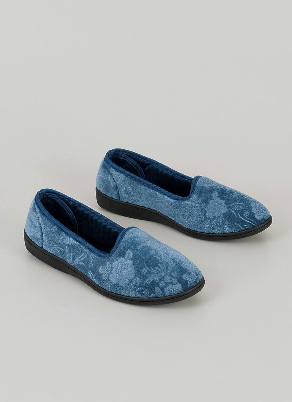  Easy On Velvet Ballerina Slippers