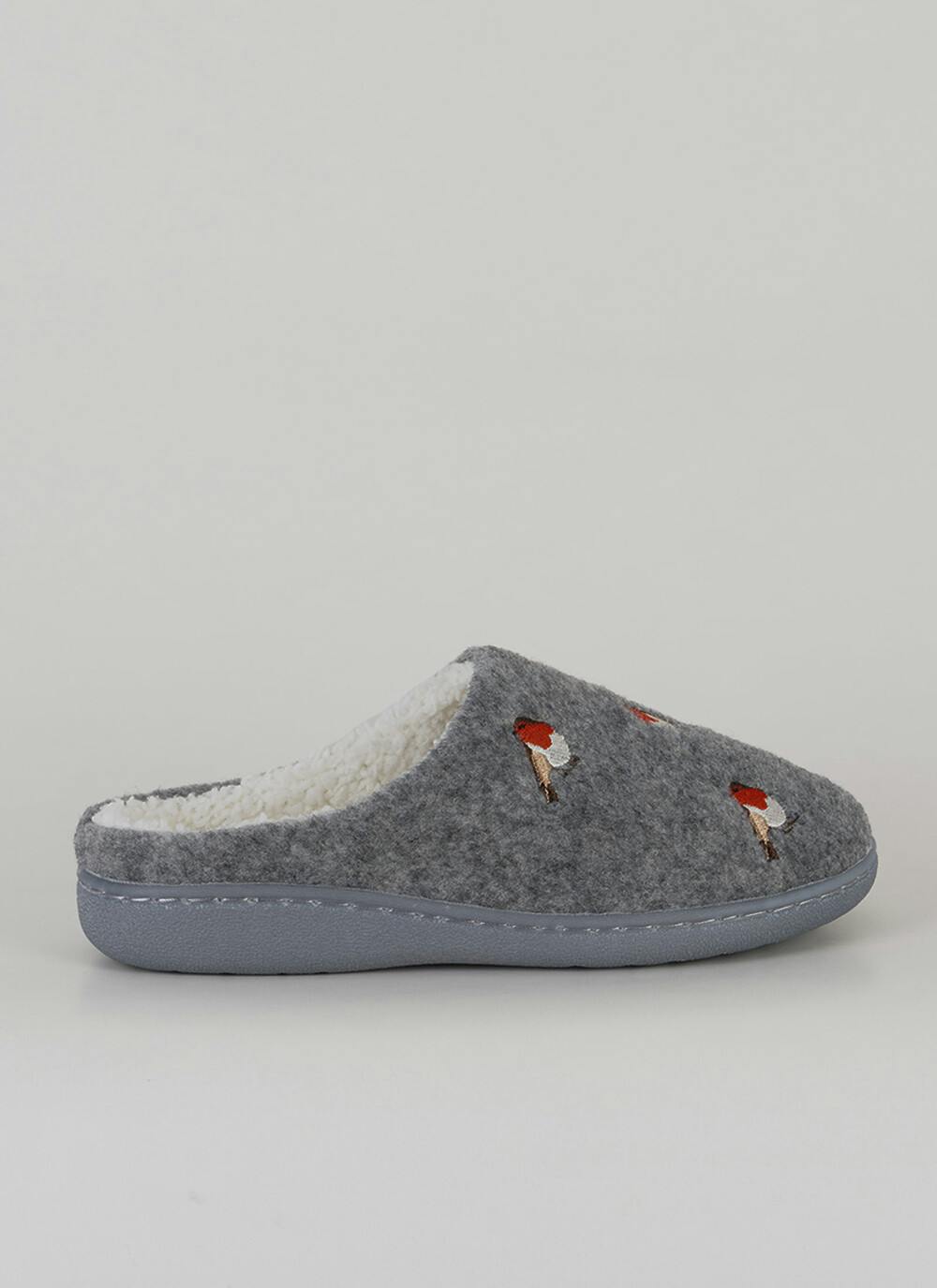  Comfy Plush Lined Embroidered Mule Slipper