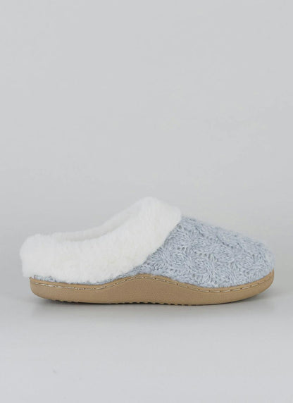  Comfy Faux Fur Lined Cable Mule Slippers