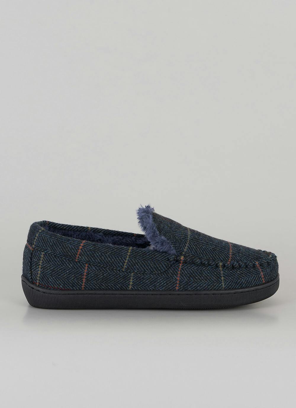  Plush Lined Check Mocassin Slipper
