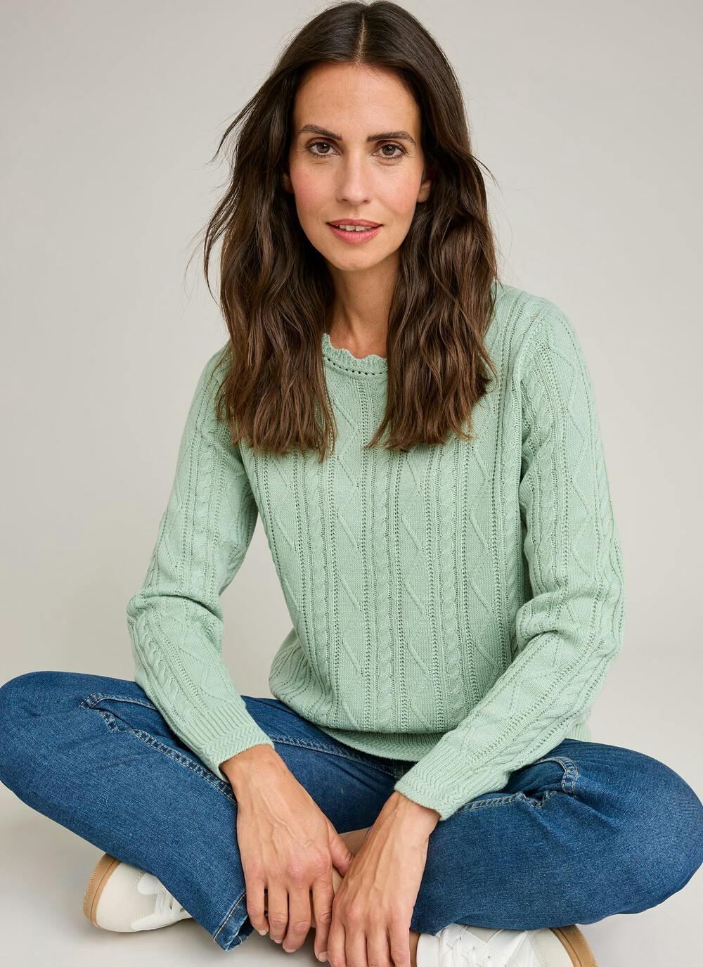  Cable Knit Scallop Edge Crew Neck Jumper