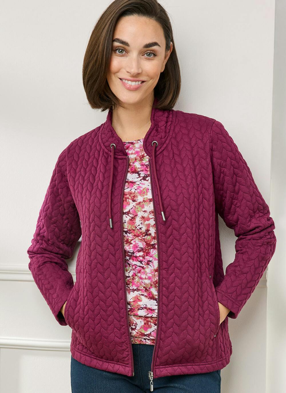  Quilted Funnel Neck Jacket