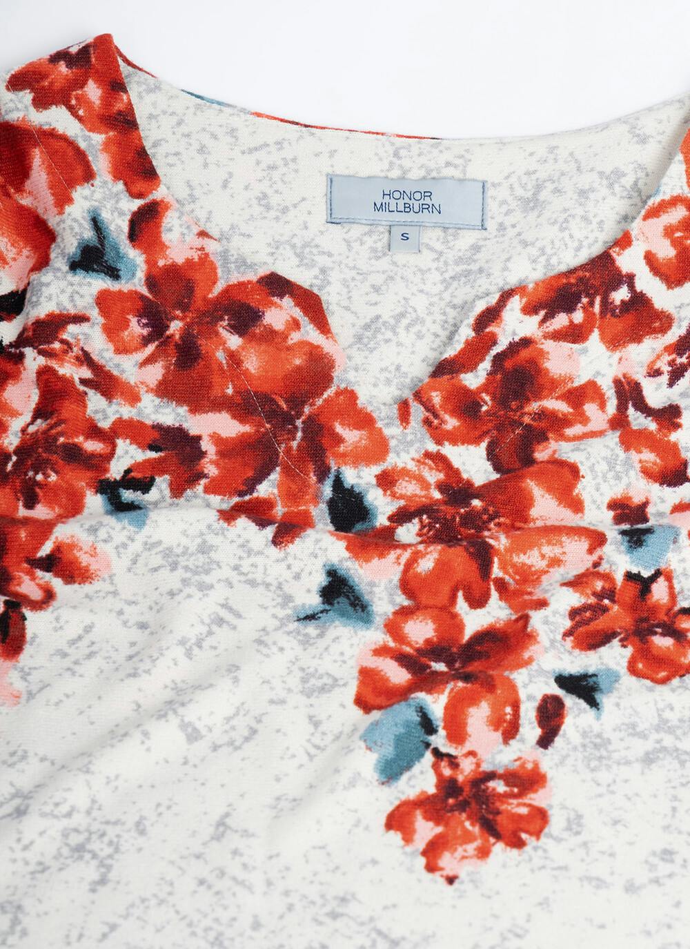  Warm Touch Jersey Border Print Top