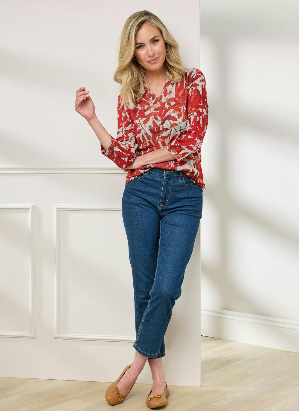  Warm Touch Jersey V Neck Print Top