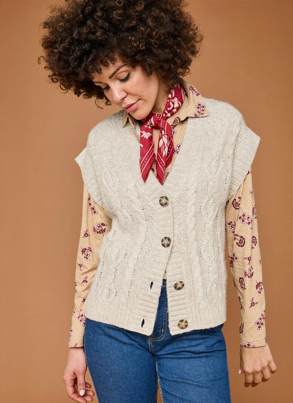  Wool Blend Cable Knit Waistcoat