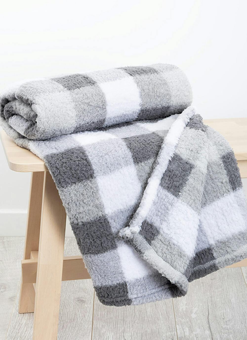  Teddy Fleece Check Grey Throw