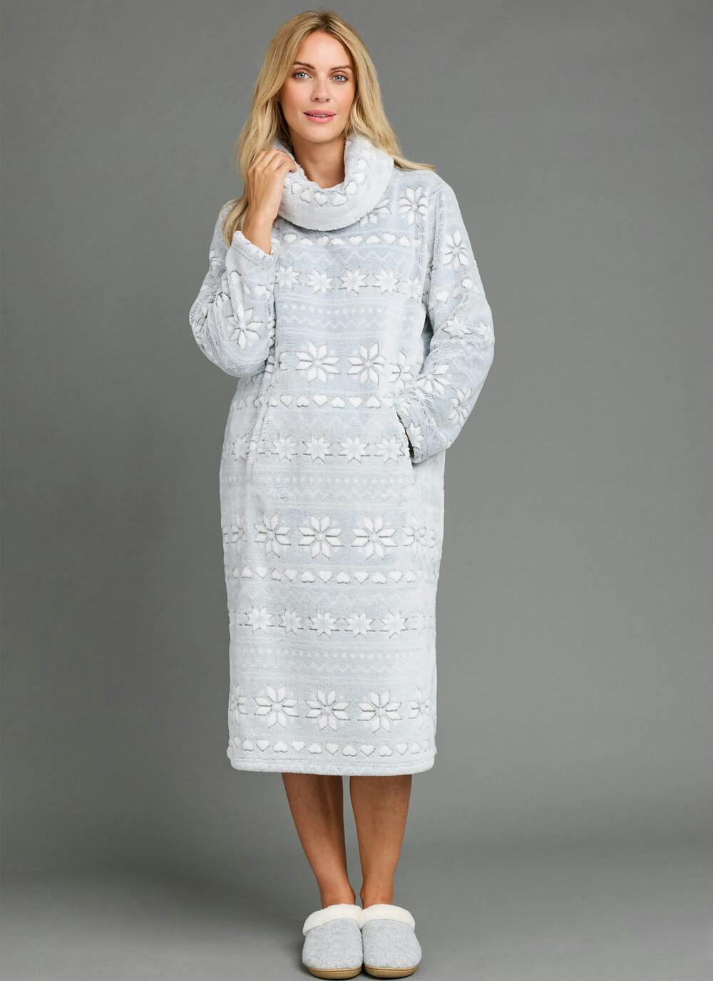  Cosy Fleece Fairisle Cowl Neck Lounger